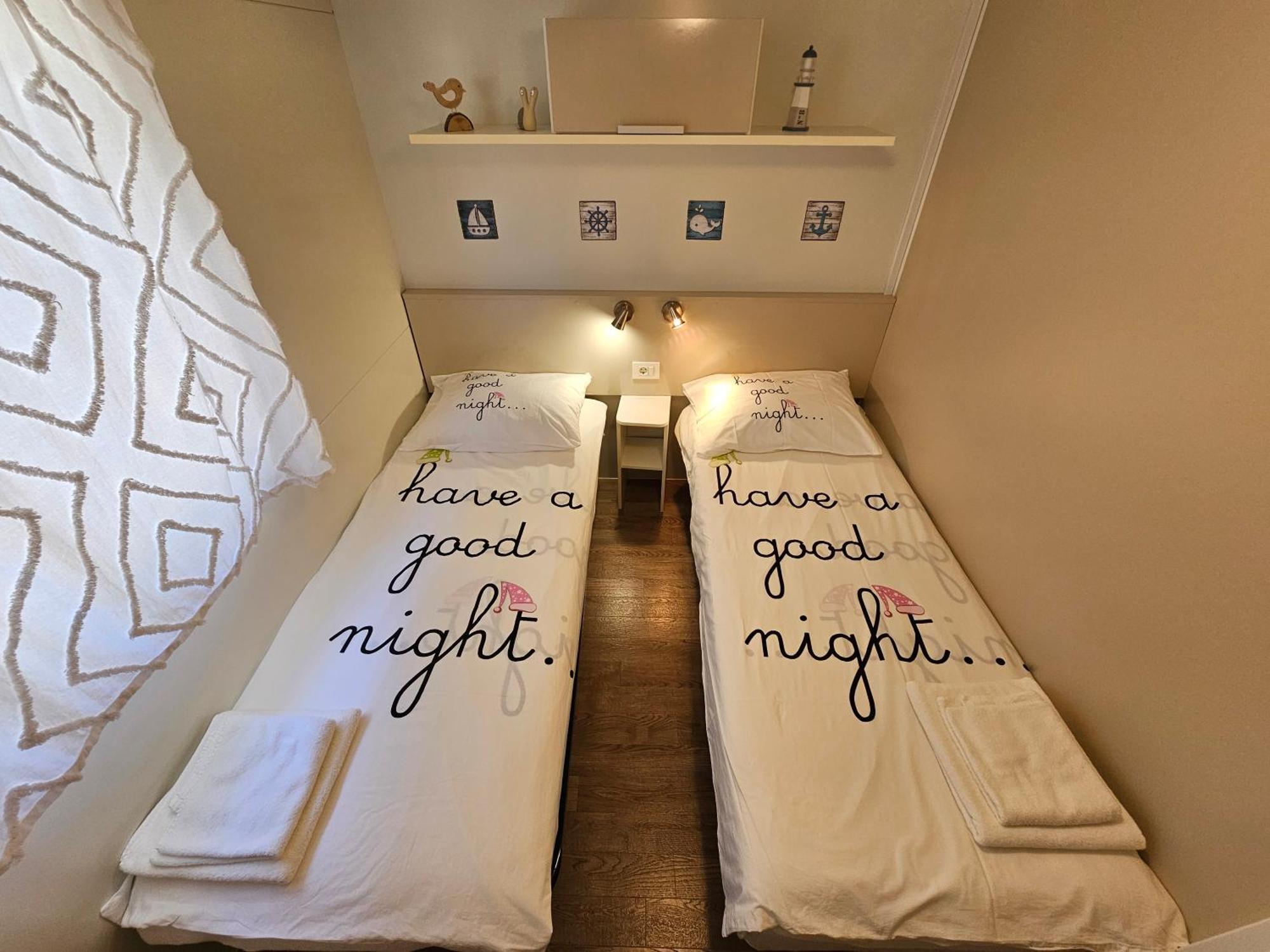 Mobile Home Sea Fairy , Jezera , Murter Tisno Buitenkant foto